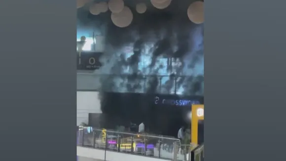 Fire at Kolkata Mall: কলকাতার অ্যাক্রোপলিস মলে ভয়াবহ আগুন, গলগল করে  বেরচ্ছে ধোঁয়া - Bengali News | Fire at Kolkata's acropolis mall on friday  morning, people scared, fire engines at spot |