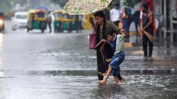 Weather: এবার আর পিছু ছাড়বে না বৃষ্টি, টানা চলবে... - Bengali News |  Weather Forecast for south bengal north bengal today rainfall in kolkata |  TV9 Bangla News