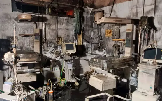 ‌ঝাঁসির মেডিকেল কলেজে ভয়াবহ অগ্নিকাণ্ড। মৃত ১০ নবজাতক - Aramva Patrika