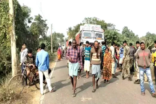 হাতির হামলায় ফসলের ক্ষতিপূরণের দাবিতে বিক্ষোভ