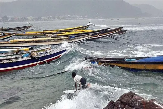 ভারী থেকে অতিভারী বৃষ্টির পূর্বাভাস