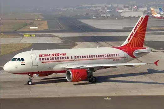 প্রায় ৩০০ জন যাত্রী সহ জরুরি অবতরণ করল Air India-র বিমান
