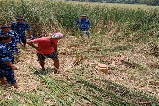 ময়নার বাকচা থেকে শতাধিক তাজা বোমা উদ্ধার