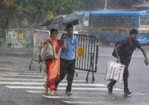 বিক্ষিপ্ত বৃষ্টিপাত কলকাতাসহ দক্ষিণবঙ্গে