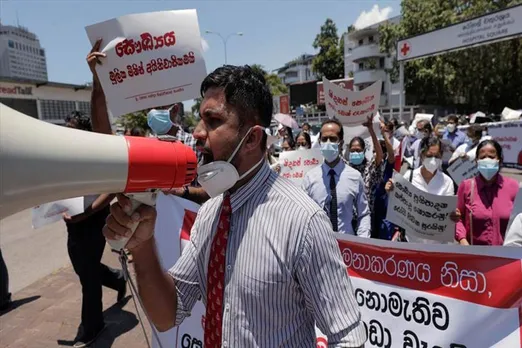 Sri Lanka: বিক্ষোভে সামিল হলেন চিকিৎসকরা