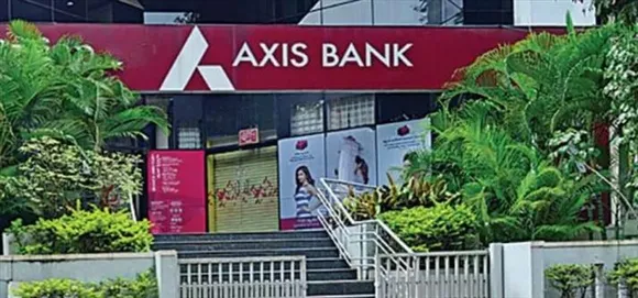 AXIS Bank দিচ্ছে কাজের দারুণ সুযোগ, জেনে নিন আবেদনের পদ্ধতি
