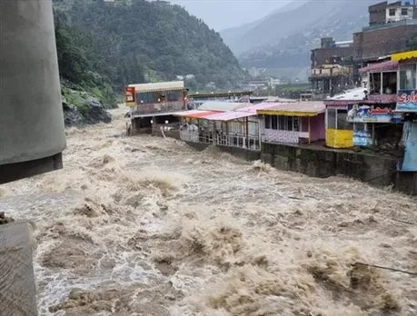 পাকিস্তানে ২৪ ঘণ্টায় প্রায় ৪,০০০ সংক্রামক রোগের ঘটনা ঘটেছে