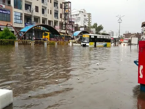 Heavy rains to continue, Orange alert issued