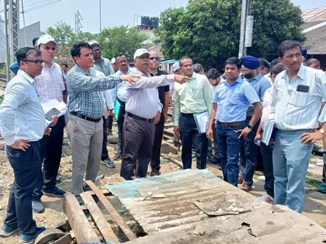 An Inspection Of The SANTRAGACHI- SHALIMAR Section Ff KGP Division