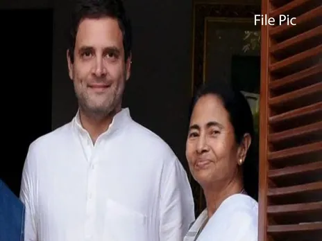 Mamata Banerjee supports Rahul Gandhi