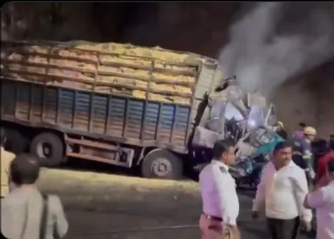 Four dead and two injured as truck catches fire