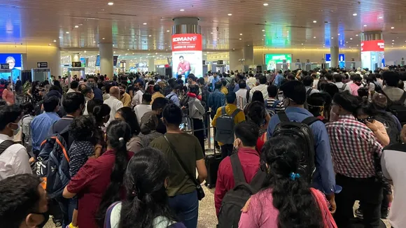 Utter chaos grips Mumbai airport