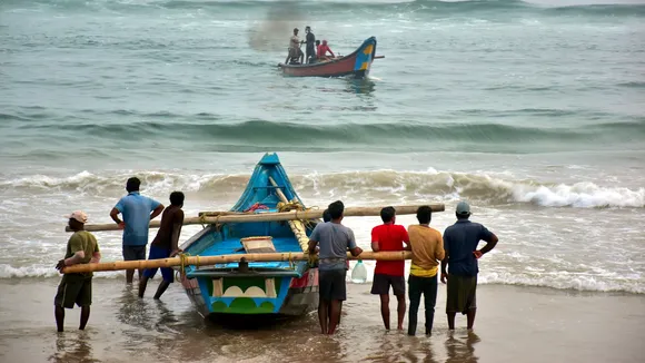 6 IAS officers called in, 200 trains cancelled, monuments shut: How Odisha  is bracing to tackle cyclone Dana | India News - The Indian Express