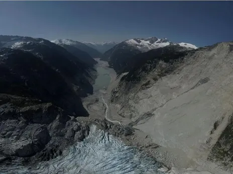 CANADA... BRITISH COLUMBIA LANDSLIDE TRIGGERED  METRE TALL LAKE TSUNAMI