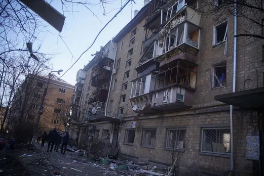Fire breaks out in Kiev's residential building, 1 killed