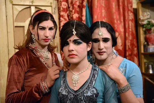 Transgender holds family of South Kolkata for ransom