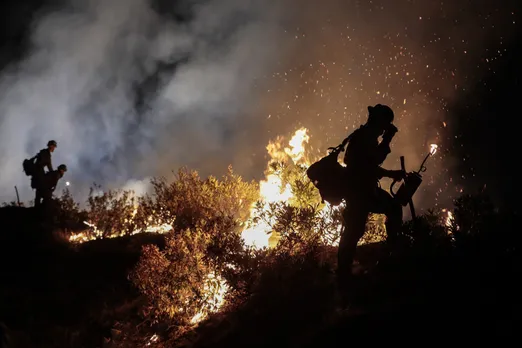 Fireworks exploded, 16 injured in Los Angeles