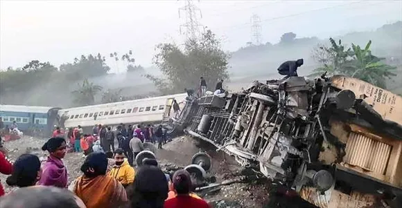 Technical glitch responsible for Jalpaiguri train tragedy: Railways