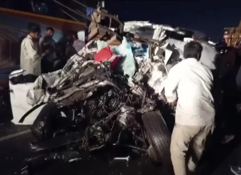 Gujarat: 9 killed as bus collides with SUV in Navsari