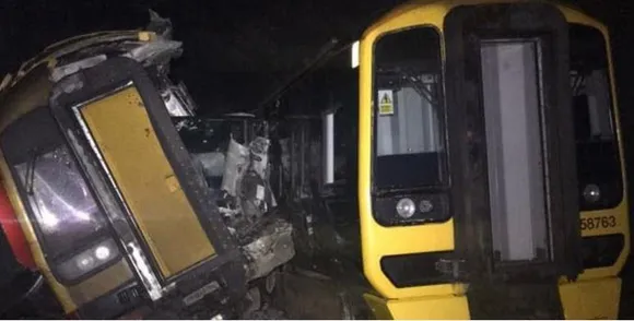 A horrific train collide in london, many injured