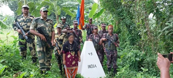 BSF apprehended 2 Bangladeshi nationals on Indo–Bangladesh Border