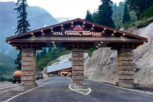 Atal Tunnel is the easiest way to travel from Manali to Leh in Winter