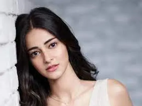 ​In Pic: Ananya Panday looks like a dream in bridal avatar, photo goes VIRAL
