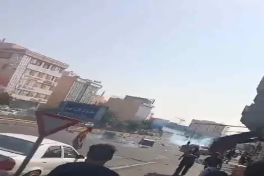 Regime police shoot student protests in Iran