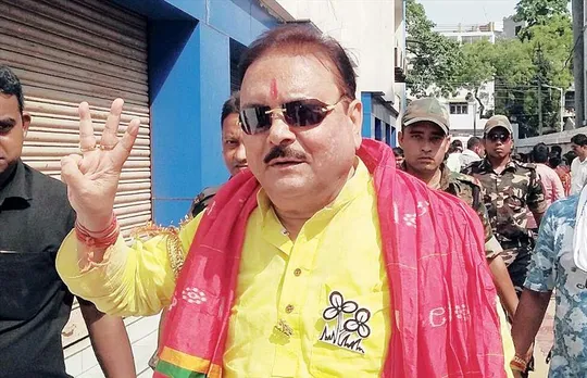 The train is almost on its way to Delhi "; Madan Mitra