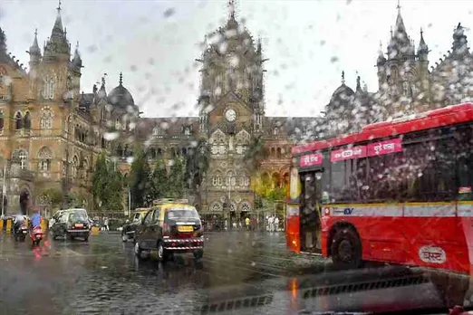 Heavy rains in Mumbai, disrupted services