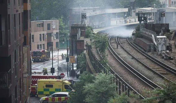 London fire: Six injured in huge fire near Elephant and Castle station