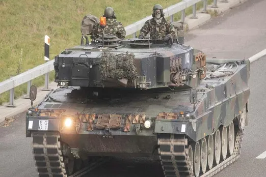 Canada promises to send Leopard tanks to Ukraine