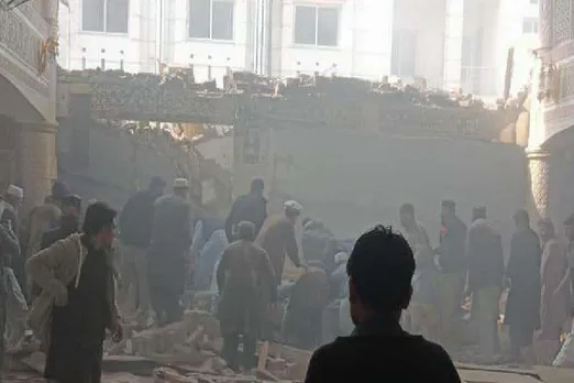 Terrible blast at mosque in Peshawar, 15 dead