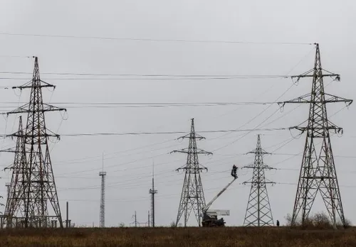 Russian shelling leaves Kherson without power, Ukrainian official says