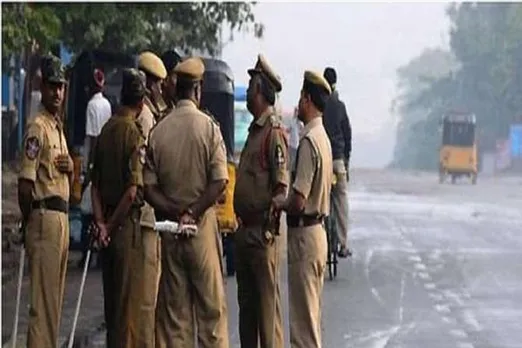 Sub-inspector mowed down during vehicle check