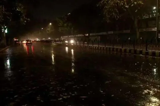 First rain of the season in Kolkata