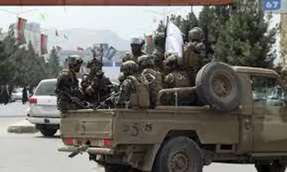 Viral Video shows Panjshir's Resistance Force Militants taking money from Taliban after surrendering