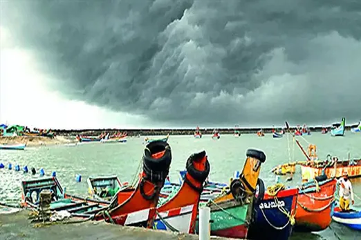 Arabian Sea storm Gujarat's coastline is 70  kilometres  away