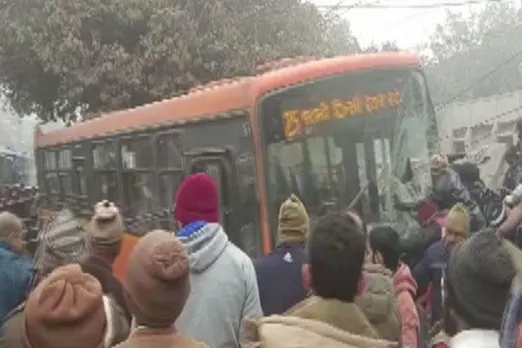 Bus rams 3 sleeping people on footpath injured