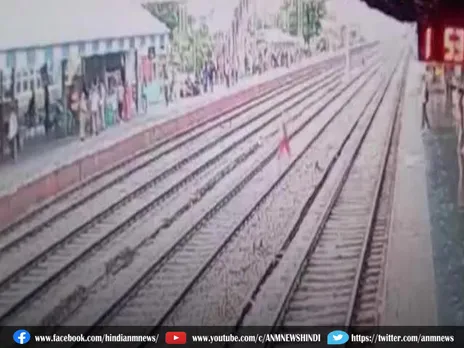 Suicide News : महिला ने ट्रेन आते ही कूदकर दे दी जान