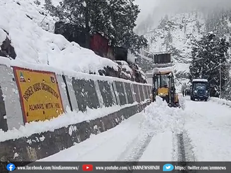 Kullu में बर्फबारी के बाद मौसम साफ दुश्वारियां बरकरार