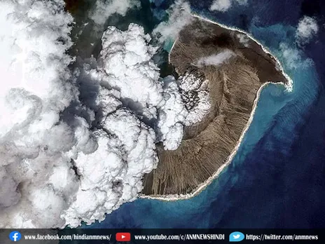 Ajab Gajab: समुद्र के अंदर ज्वालामुखी विस्फोट से एक दिलचस्प घटना
