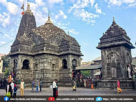 मंदिर में हंगामा, मुस्लिम युवकों ने की चादर चढ़ाने की कोशिश