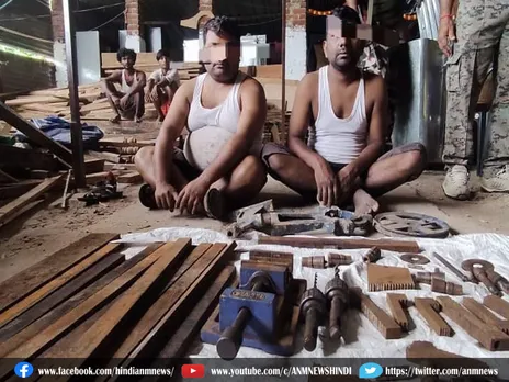 Mini Gun Factory: फर्नीचर दुकान की आड़ में चल रहा था अवैध हथियारों का कारखाना