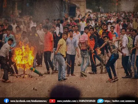 प्रदर्शनकारियों ने बंद किया मुंबई-बेंगलुरु राजमार्ग, 2 सांसदों और 3 विधायकों ने दिया इस्तीफा
