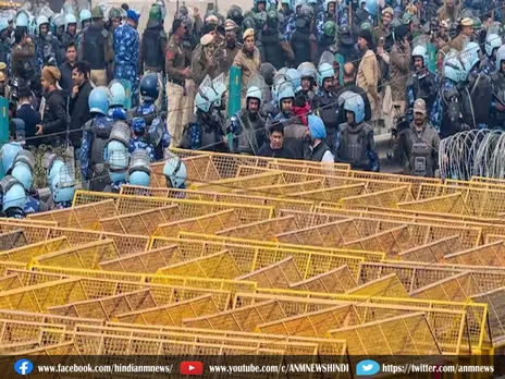 Farmers Protest: दुकानें बंद, Tikri Border पर कड़ी सुरक्षा