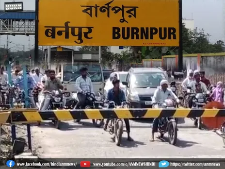 Burnpur में टुटा रेलवे फाटक, एक घायल