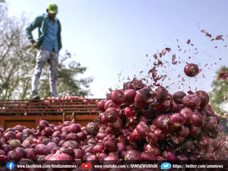 Onion Price Hike: नहीं थम रहे प्याज के बढ़ते दाम