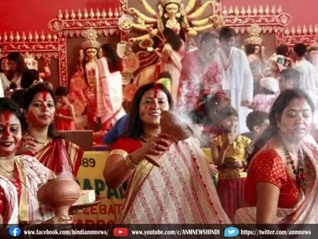 Kolkata : अनोखी ट्रांस ऑर्गनाइज्ड दुर्गा पूजा मना रही है छठे वर्ष का जश्न