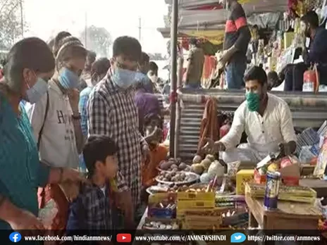 West Bengal: पटाखों की दुकानों पर उमड़ी भीड़